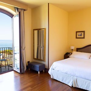 Camera standard con letto queen size